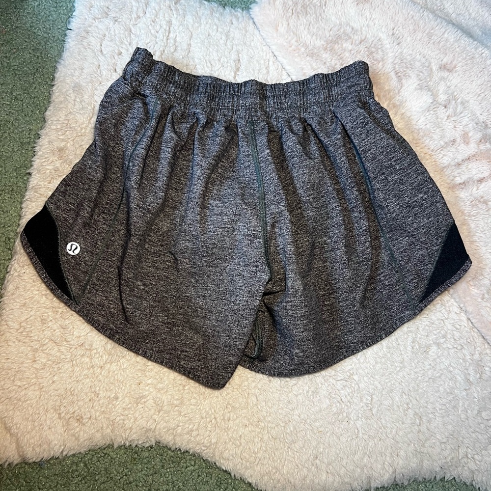 Lululemon hotty hot grey shorts